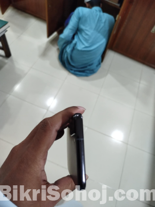 Samsung Galaxy s22 plus 8/128